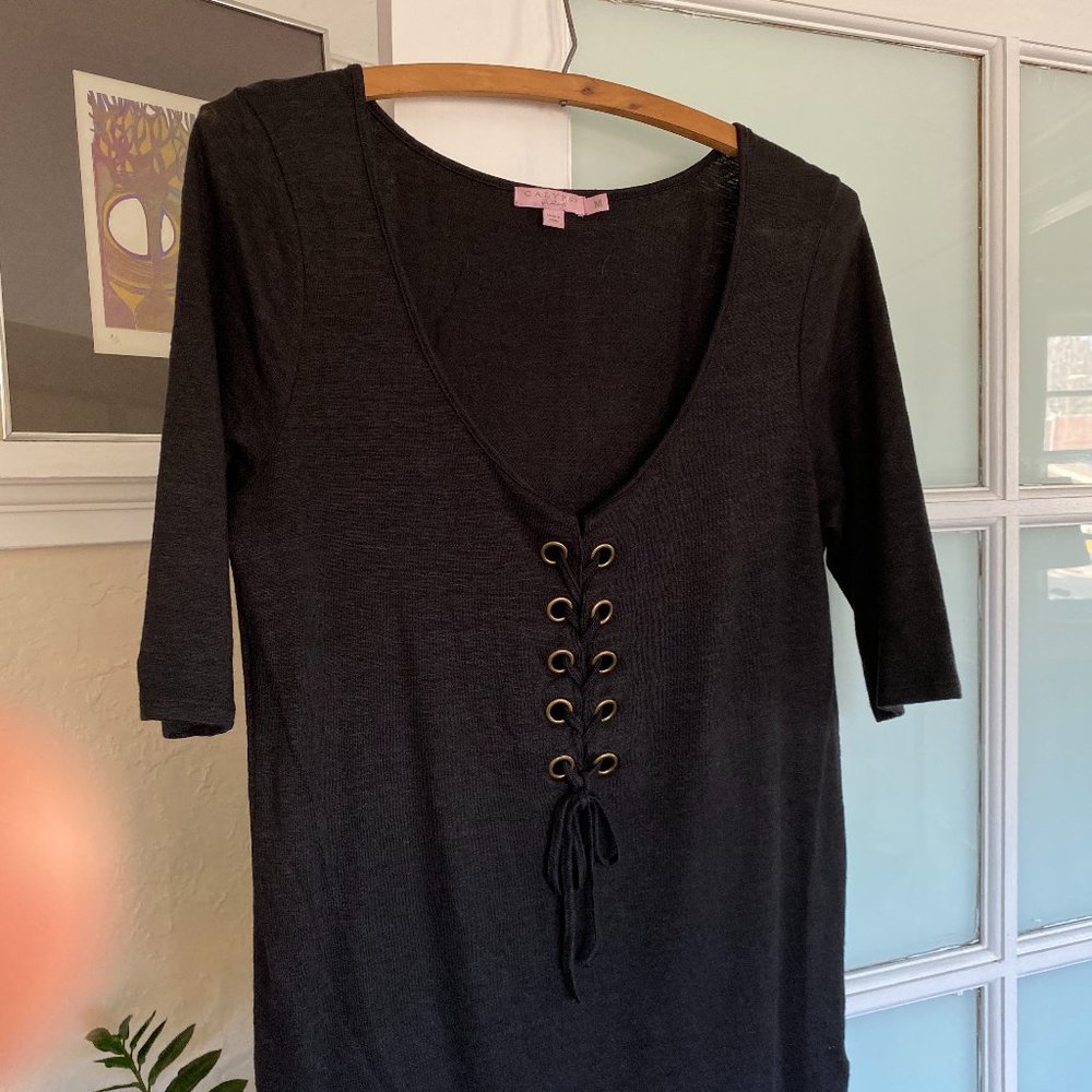 NWOT lace up black 3/4 length sleeve linentop